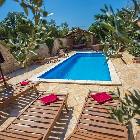 Lägenhet Sunny Haven With Direct Access To The Pool