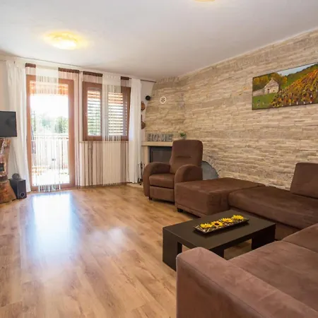 Sunny Haven With Direct Access To The Pool Nova Vas (Porec)