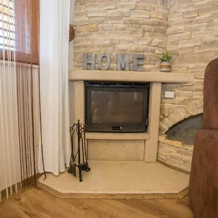 Sunny Haven With Direct Access To The Pool *