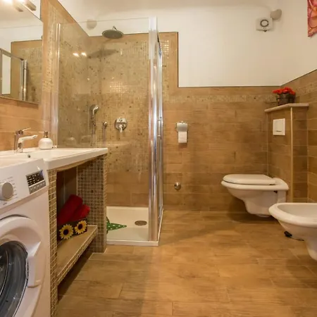 Sunny Haven With Direct Access To The Pool Nova Vas (Porec)